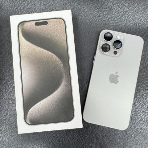 二手APPLE IPHONE 15 PRO MAX 256G 鈦